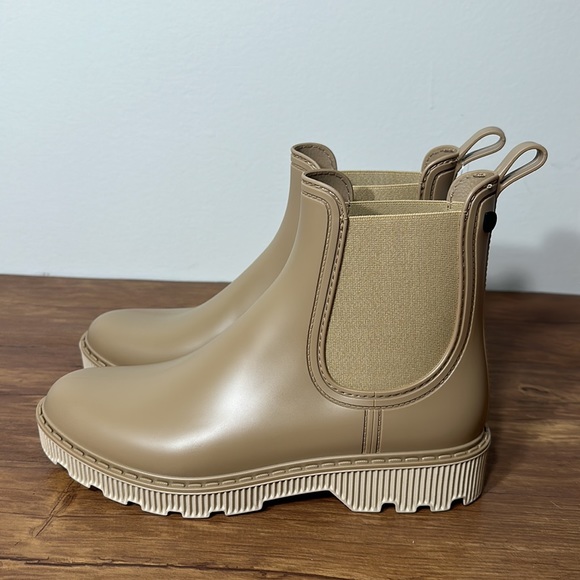 Igor | Round Toe Plain Beige Block Heels PVC Clothing Women’s Rain Boots - Picture 11 of 13